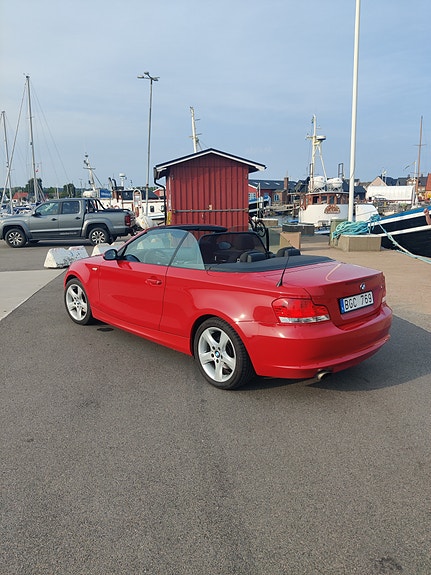 BMW 120i 2 of 6