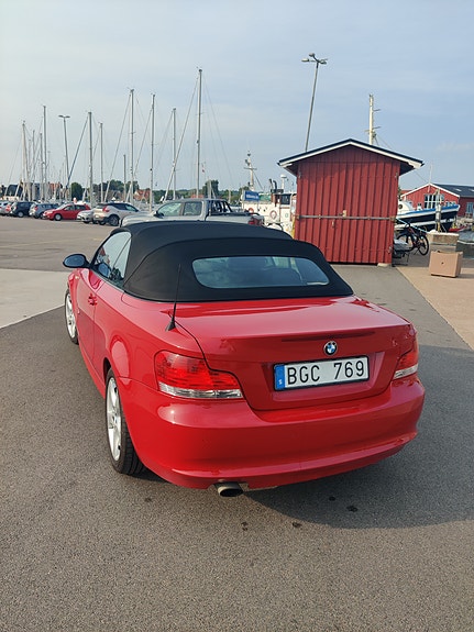 BMW 120i 5 of 6