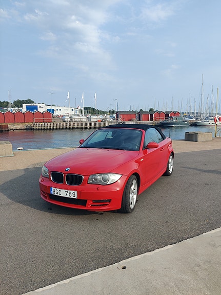 BMW 120i 4 of 6