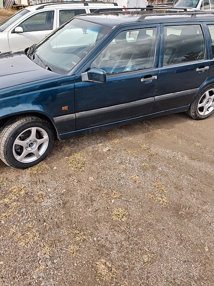 Volvo 850 2 of 3