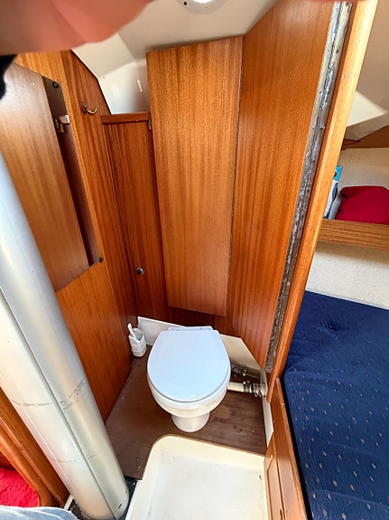 S/Y Luna 6 of 12