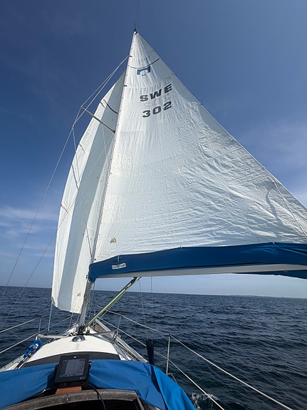 S/Y Luna 2 of 12
