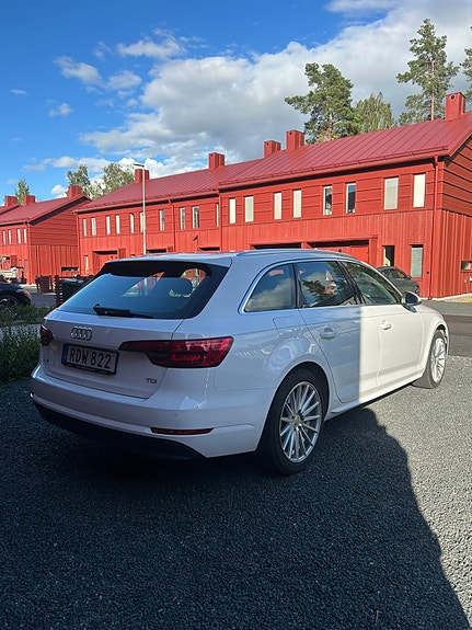 Audi A4 4 of 8