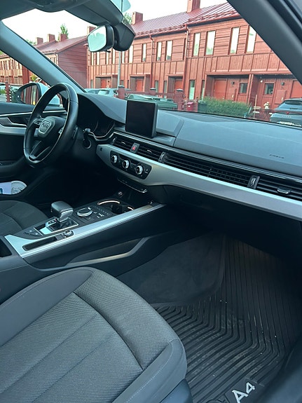 Audi A4 6 of 8
