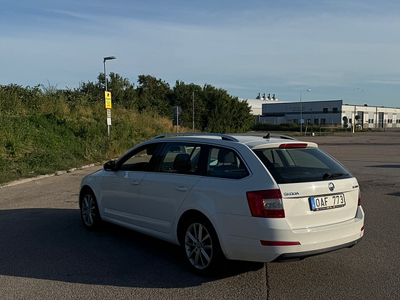 Skoda Octavia 3 of 4
