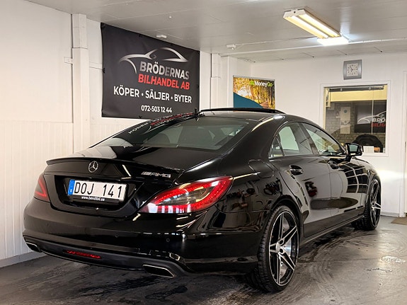 Mercedes-Benz CLS350 12 of 30