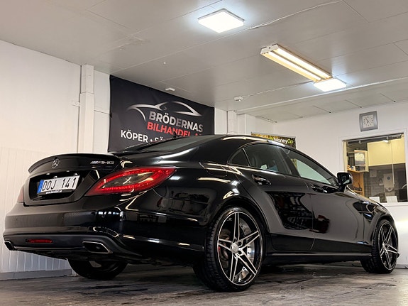 Mercedes-Benz CLS350 13 of 30