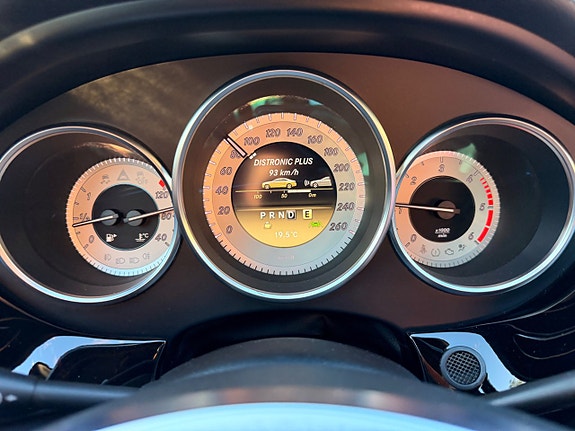 Mercedes-Benz CLS350 29 of 30