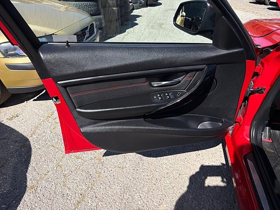 BMW 318d 22 of 28