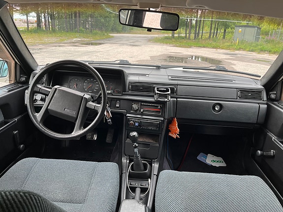 Volvo 740 6 of 7