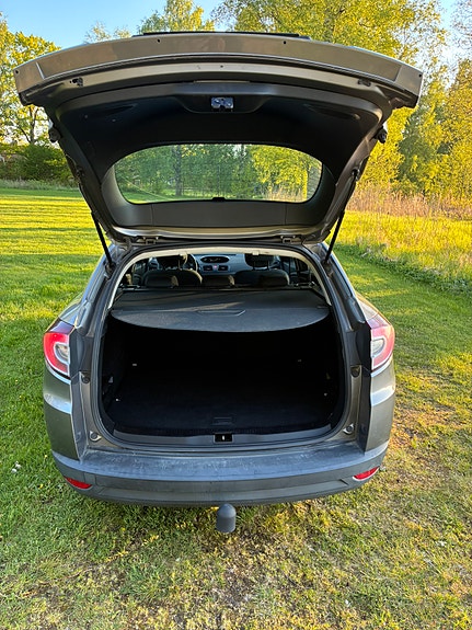 Renault Megane III 5 of 6