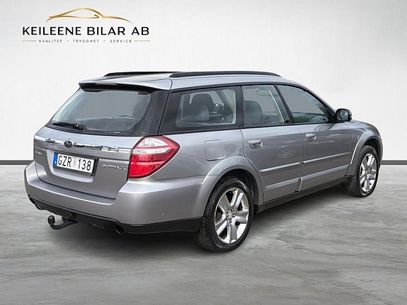 Subaru Outback 8 of 23