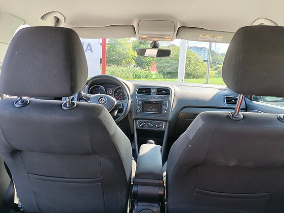 Volkswagen Polo 9 of 12