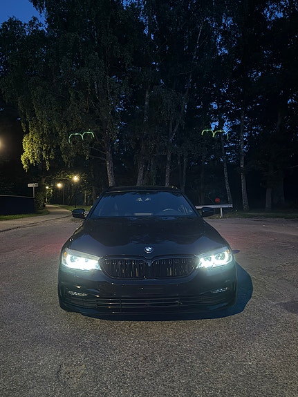 BMW 520d 3 of 7