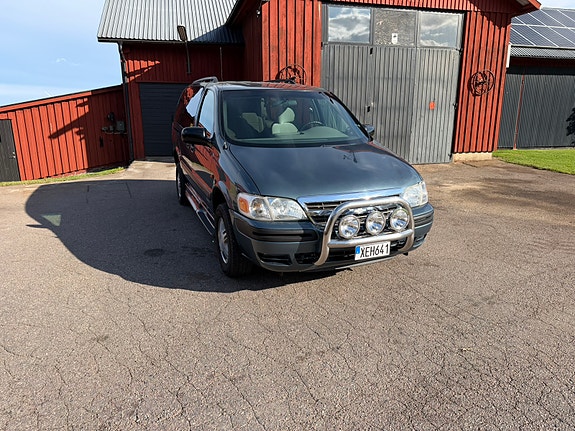 Chevrolet Venture 2 of 26