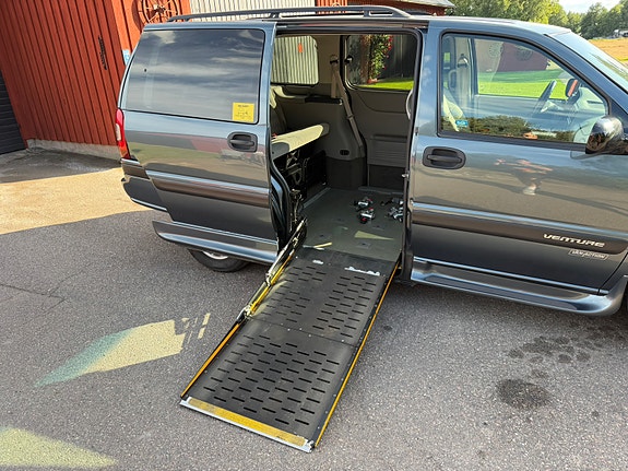 Chevrolet Venture 16 of 26