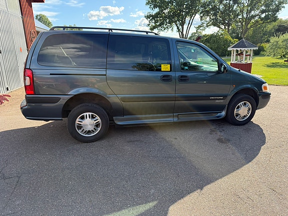 Chevrolet Venture 10 of 26