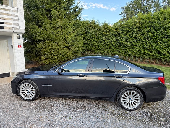 BMW 740d 7 of 16