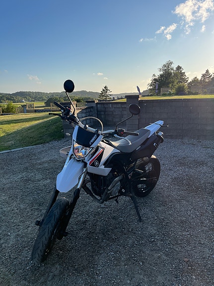 Yamaha YAMAHA WR125X 3 of 5