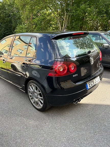 Volkswagen Golf V 6 of 9