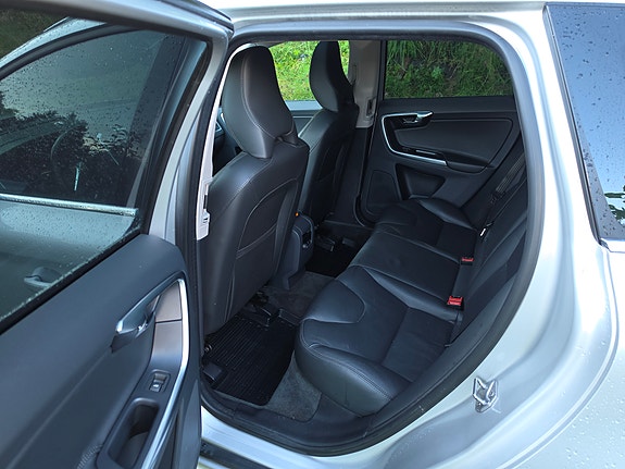 Volvo XC60 7 of 8