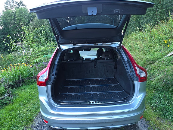 Volvo XC60 8 of 8