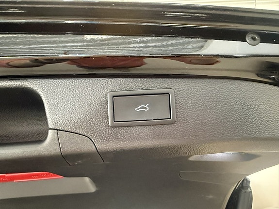 Volkswagen Passat 22 of 23