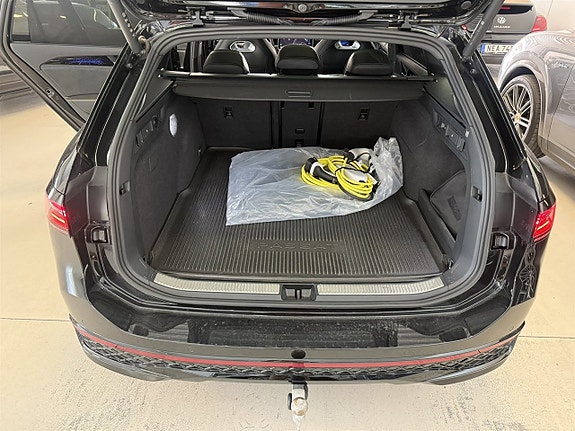 Volkswagen Passat 8 of 23