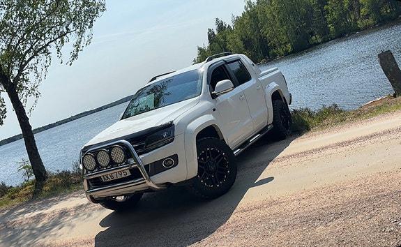 Volkswagen Amarok 3 of 8