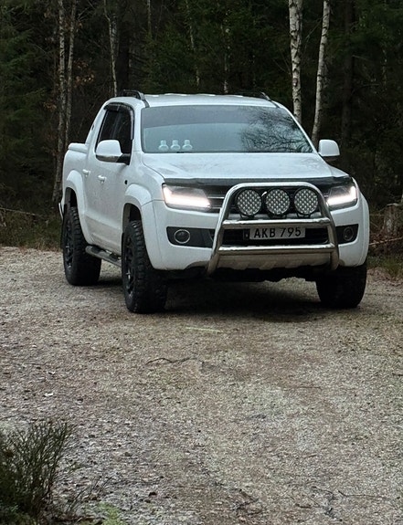 Volkswagen Amarok 4 of 8