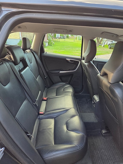 Volvo XC60 5 of 6