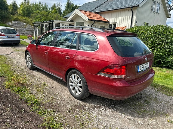 Volkswagen Golf VI 2 of 7