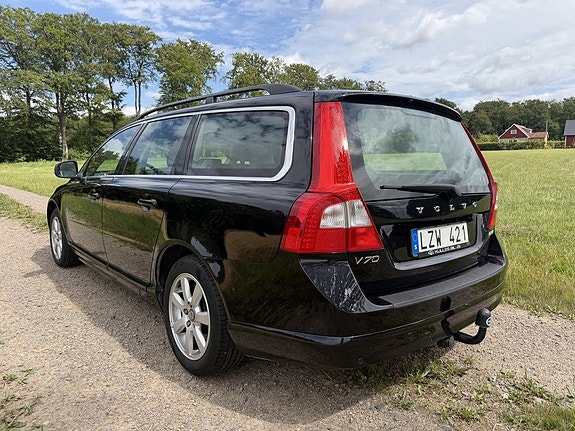 Volvo V70 8 of 12
