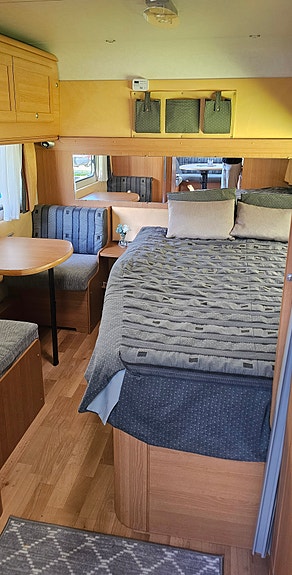 Knaus KNAUS AZ ROYALE 580 UK 12 of 16