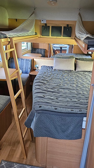 Knaus KNAUS AZ ROYALE 580 UK 13 of 16