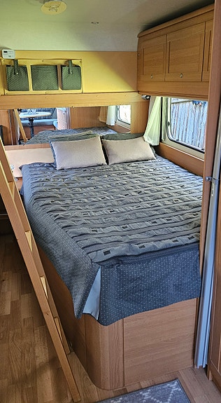 Knaus KNAUS AZ ROYALE 580 UK 14 of 16