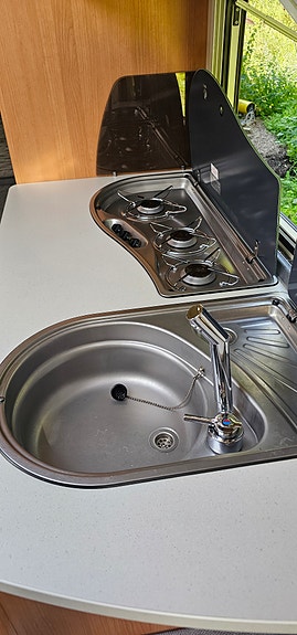 Knaus KNAUS AZ ROYALE 580 UK 7 of 16
