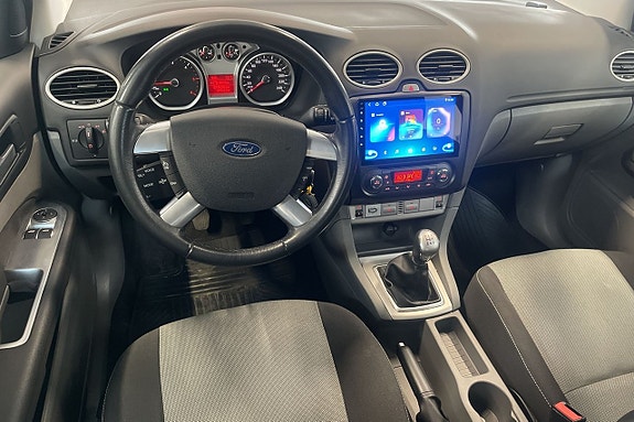 Ford Focus 10 of 14