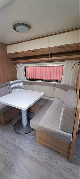 Hobby 545 kmf De Luxe (barnkammare) 8 of 11