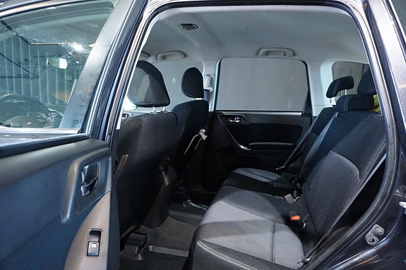 Subaru Forester 8 of 15