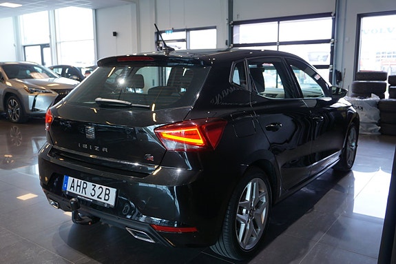 Seat Ibiza 7 of 15
