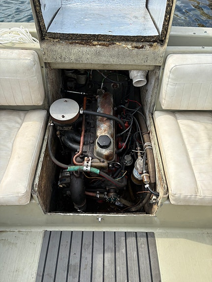 Coronet17 runabout 6 of 7