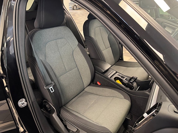 Volvo XC40 19 of 19