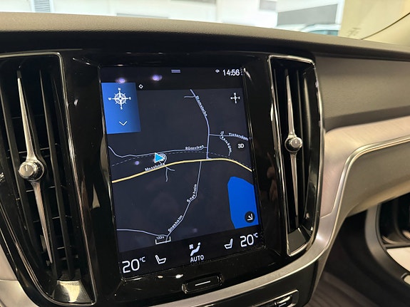 Volvo V60 Cross Country 14 of 19