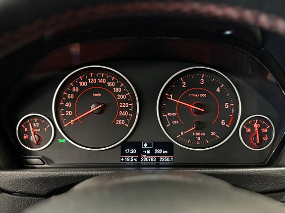 BMW 320d 25 of 25