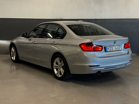 BMW 320d 11 of 25