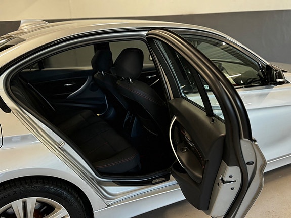 BMW 320d 16 of 25