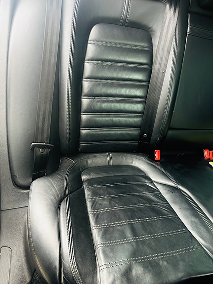 Volkswagen Passat 7 of 22