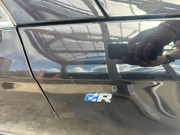 Volkswagen Passat 17 of 22