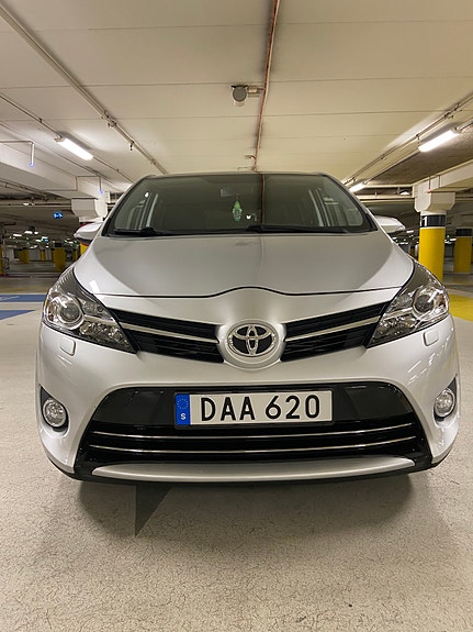 Toyota Verso 8 of 30